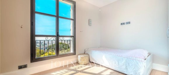 8 bedrooms Villa in Le Cannet, France No. 349431 15