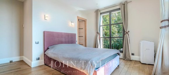 8 bedrooms Villa in Le Cannet, France No. 349431 17