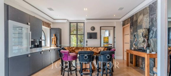 8 bedrooms Villa in Le Cannet, France No. 349431 9