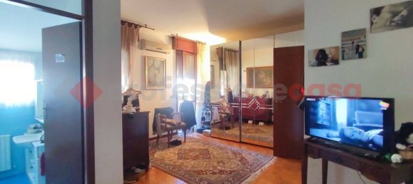 3 bedrooms House in Carpi, Italy No. 177914 18