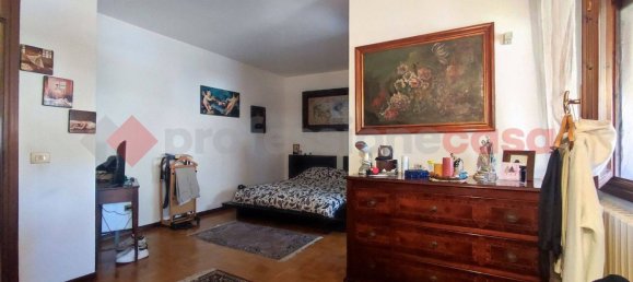 3 bedrooms House in Carpi, Italy No. 177914 20