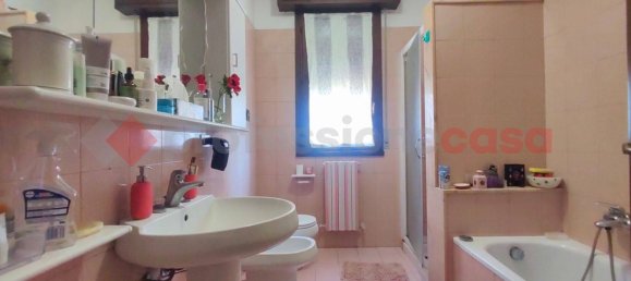 3 bedrooms House in Carpi, Italy No. 177914 27