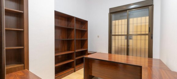 Коммерческая недвижимость 500м² в Гранада, Испания № 175661 39