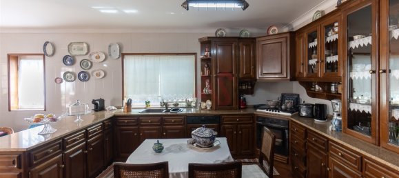 Villa de 4 dormitorios en Penafiel, Portugal No. 145970 2