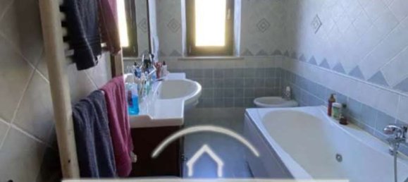 4 rooms Apartment in Pomezia, Italy No. 4534 16