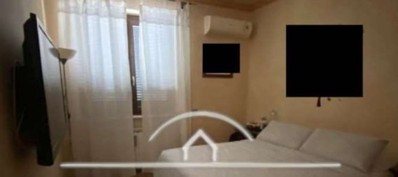 4 rooms Apartment in Pomezia, Italy No. 4534 3