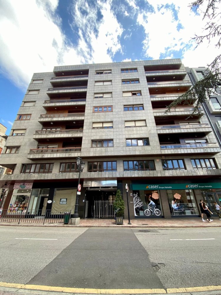 6 Schlafzimmer Wohnung in Oviedo, Spain, Nr. 139027