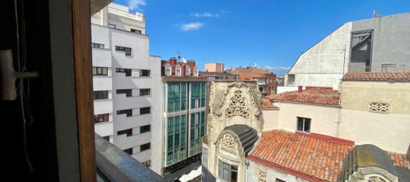 6 Schlafzimmer Wohnung in Oviedo, Spain, Nr. 139027 14