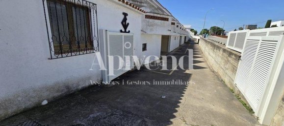 3 bedrooms Townhouse in Empuriabrava, Spain No. 161977 4