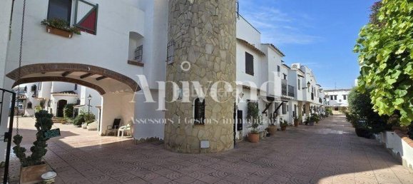 3 bedrooms Townhouse in Empuriabrava, Spain No. 161977 3