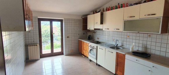 4 rooms Apartment in Rome, Italy No. 26333 9