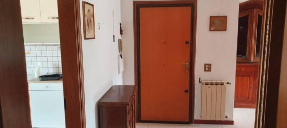 4 rooms Apartment in Rome, Italy No. 26333 8