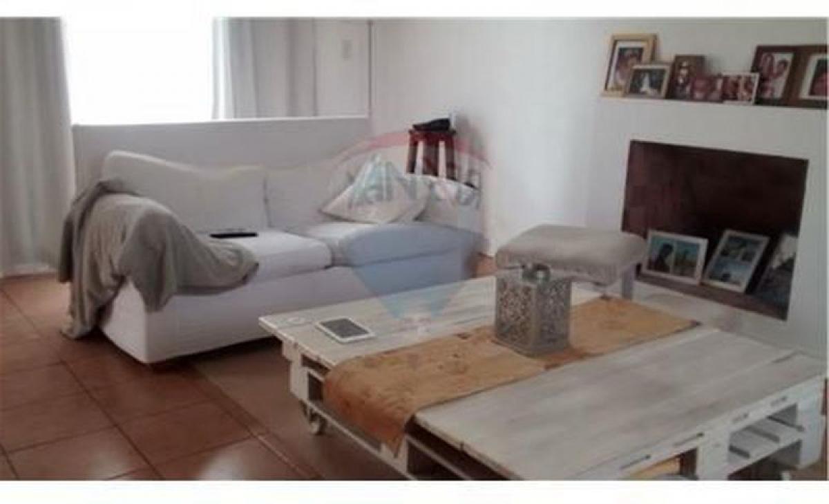 3 bedrooms House in Pilar, Argentina No. 64422