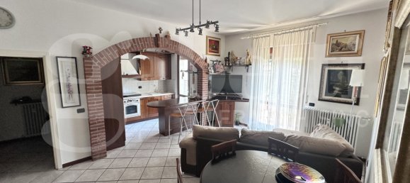 Apartamento de 3 divisões em Barni, Italy N.º 311700 17