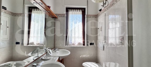 Apartamento de 3 divisões em Barni, Italy N.º 311700 24