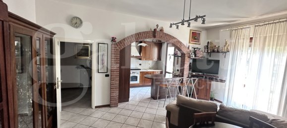 Apartamento de 3 divisões em Barni, Italy N.º 311700 19