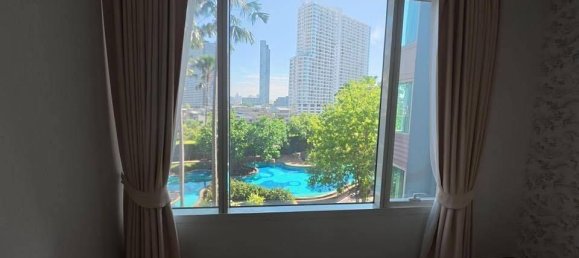 Condominio de 3 dormitorios en Khlong San, Thailand No. 70521 8