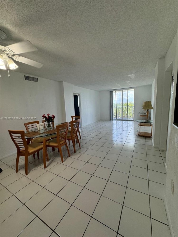 2 dormitorios propiedad comercial en venta en Miami, Miami-Dade, Florida, USA № 615916