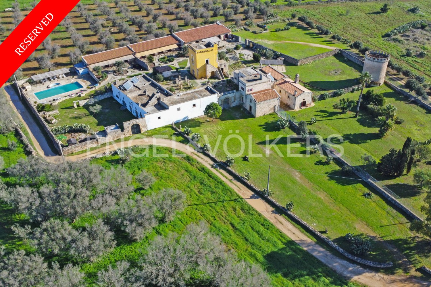 Casa T16 em Lecce, Italy N.º 63871