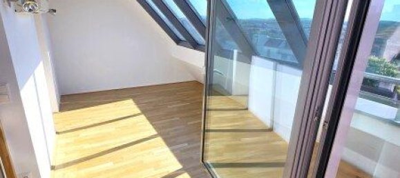 3-salle Appartement à Rudolfsheim-Funfhaus, Austria No. 194553 4