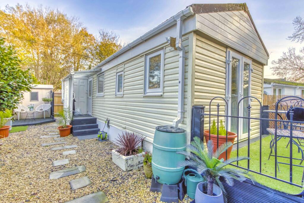 1 bedroom Parking in Taunton, United Kingdom No. 13761