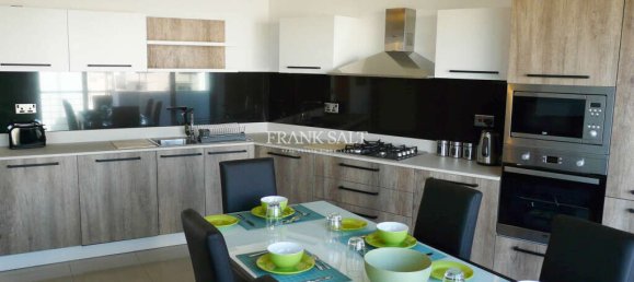 2 bedrooms Penthouse in Saint Julian's, Malta No. 8932 24