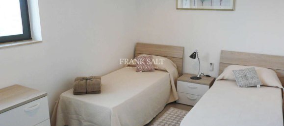 2 bedrooms Penthouse in Saint Julian's, Malta No. 8932 40