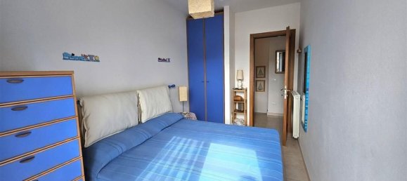 Дом с 5 спальнями в Масса, Италия № 357053 28