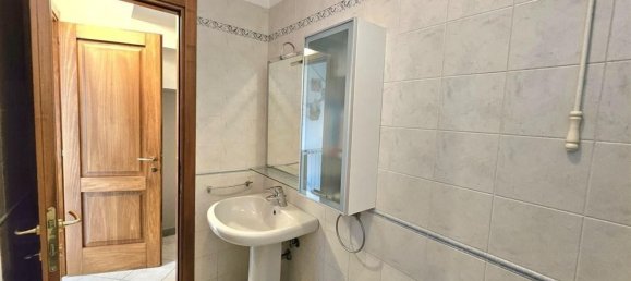 Дом с 5 спальнями в Масса, Италия № 357053 23