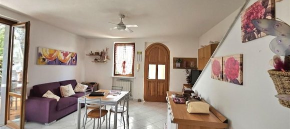 Дом с 5 спальнями в Масса, Италия № 357053 27