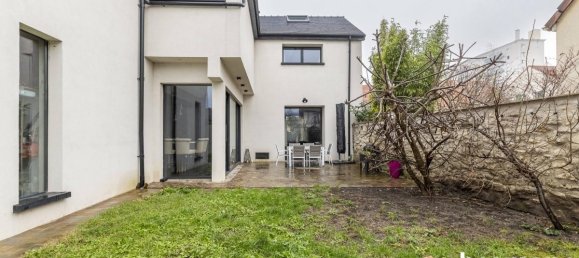 Casa de 4 dormitorios en Gennevilliers, France No. 347423 2