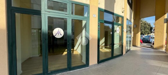 7-Zimmer Gewerbliche Immobilie in Lugo, Italy, Nr. 20461 5