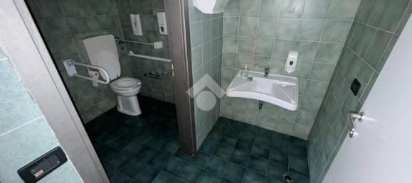 7-Zimmer Gewerbliche Immobilie in Lugo, Italy, Nr. 20461 15