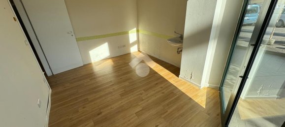 7-Zimmer Gewerbliche Immobilie in Lugo, Italy, Nr. 20461 27