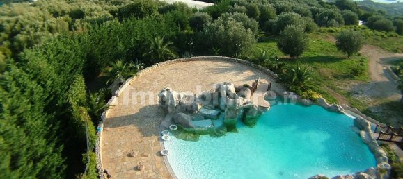 4 bedrooms Villa in Camerota, Italy No. 7390 5