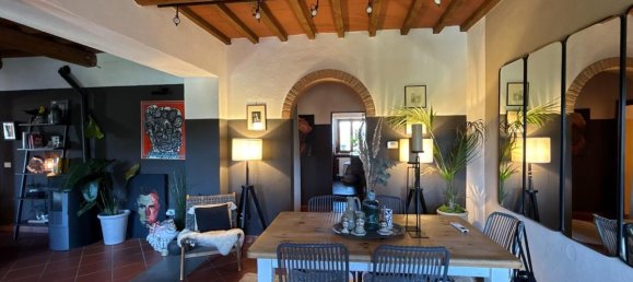 Квартира с 3 спальнями в Кьянни, Италия № 356604 8