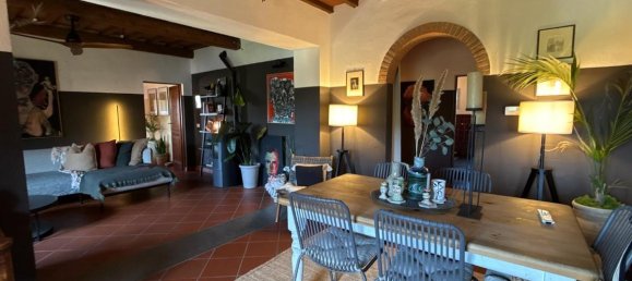 Квартира с 3 спальнями в Кьянни, Италия № 356604 7