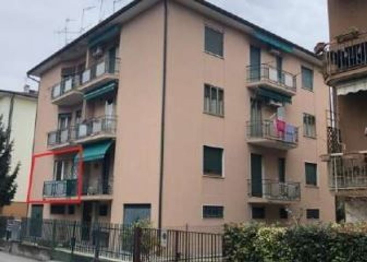 3 rooms Apartment in Vicenza, Italy No. 309447