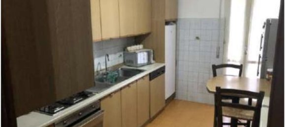 3 rooms Apartment in Vicenza, Italy No. 309447 3