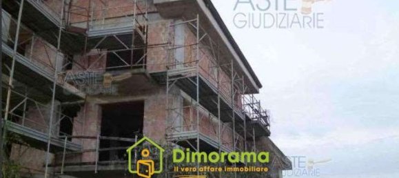  Land in Pieve a Nievole, Italy No. 324188 2