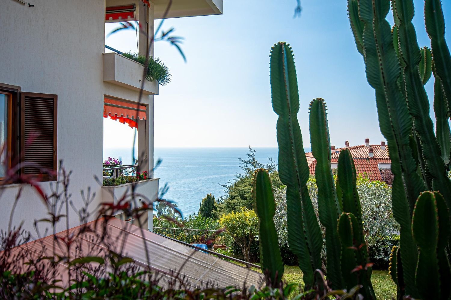 3غرفة شقة في Ospedaletti, Italy رقم 36617