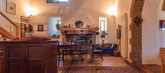 10 rooms House in Bagnoregio, Italy No. 24048 17