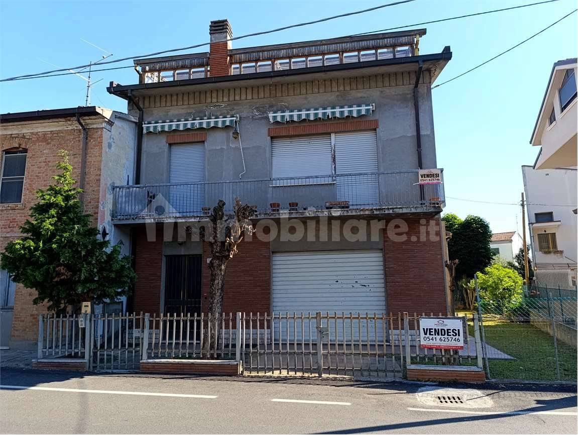 4 bedrooms House in Rimini, Italy No. 131172