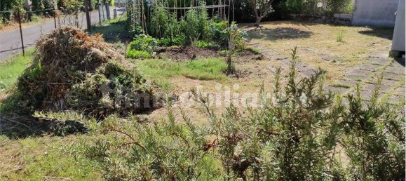 4 bedrooms House in Rimini, Italy No. 131172 12