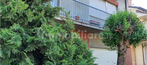 4 bedrooms House in Rimini, Italy No. 131172 2