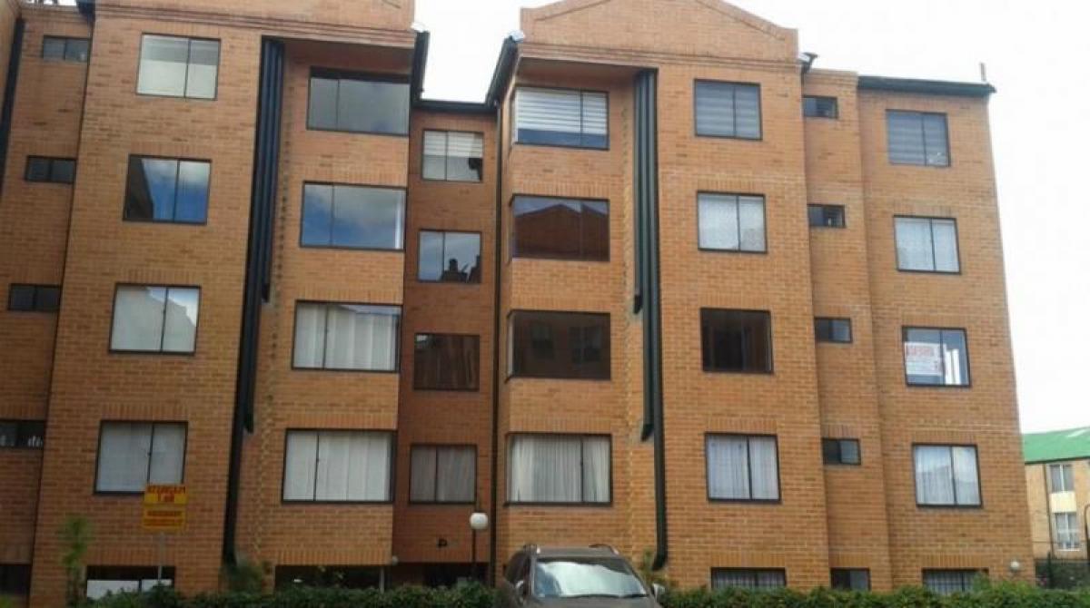 Casa de 3 dormitorios en Bogotá, Colombia No. 12272