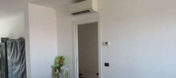 3 rooms Apartment in Milan, Italy No. 244528 11