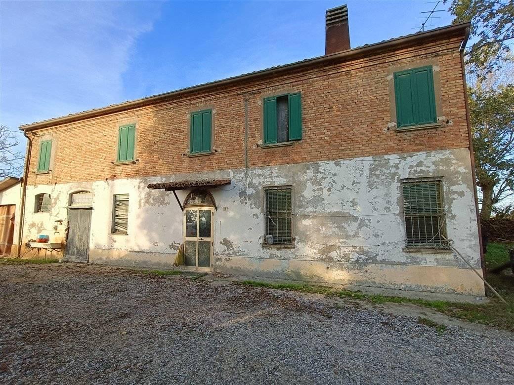 8 rooms Villa in Alfonsine, Italy No. 149584