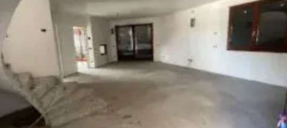 Apartamento de 4 habitaciónes en Giussano, Italy No. 2775 12