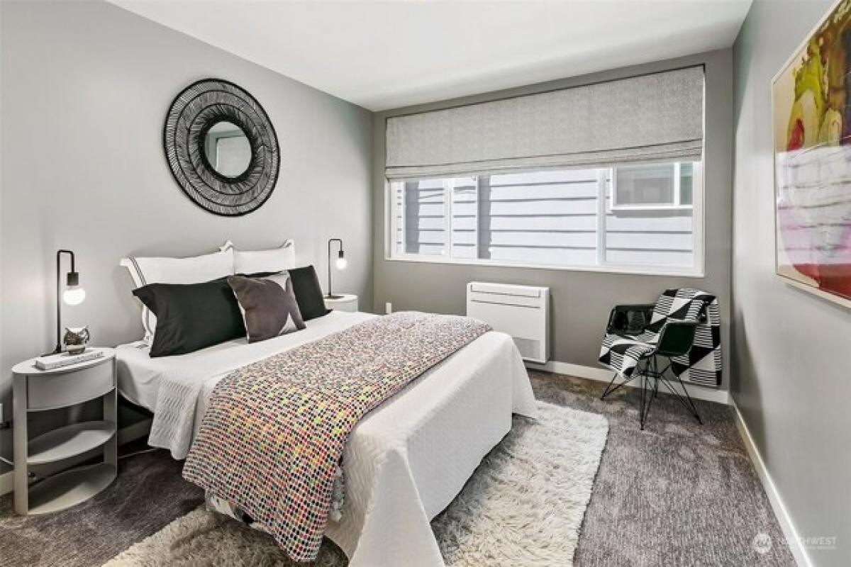 Дом с 4 спальнями в Сиэтл, США № 218367